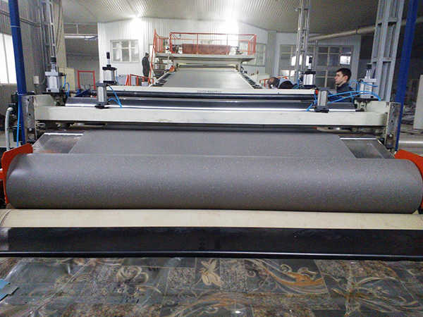 TPE TPO PVC地板脚垫挤出生产线7